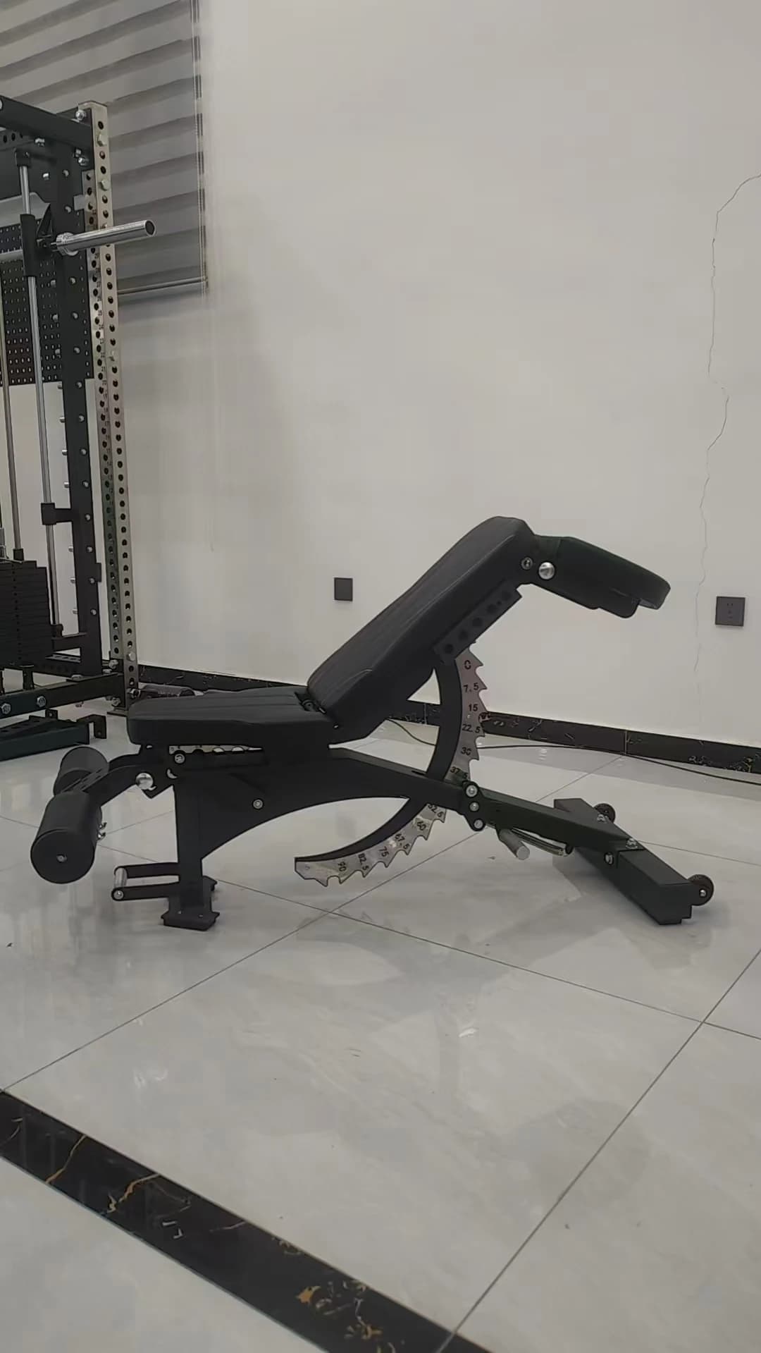 Banco ajustable de tres almohadillas PB01, vista del producto
