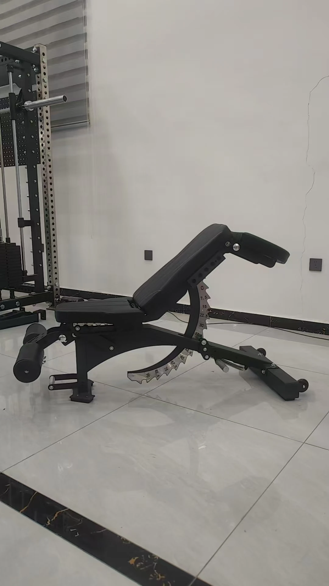 PB01 Three-Pad Spine Adjustable Bench